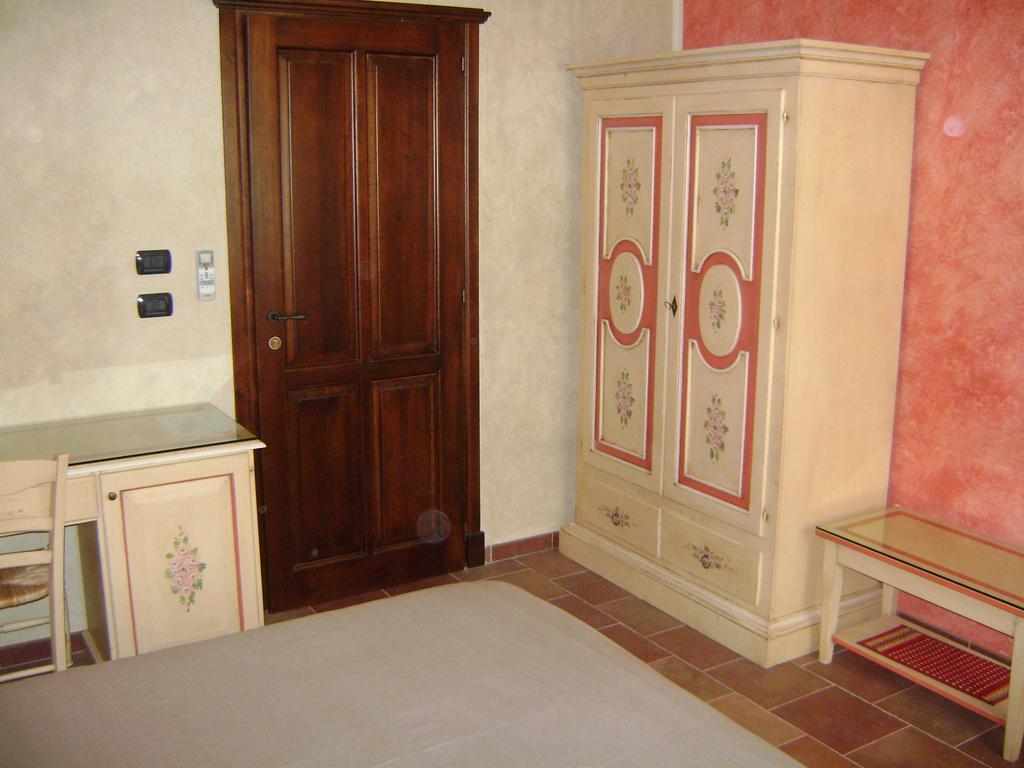 B&B Cascina Rossa Асти Екстериор снимка